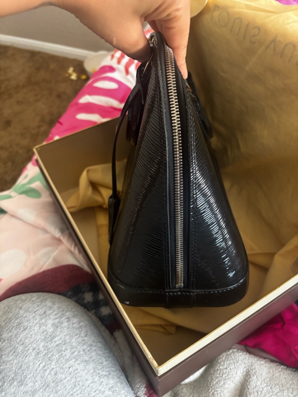 Louis Vuitton black Alma Pm - Picture 7 of 11